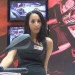 Las chicas más bellas del Salón de la Motocicleta de Parí­s 2011