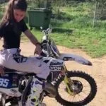 NIÑAS EN BICICLETAS SUCIAS 2018