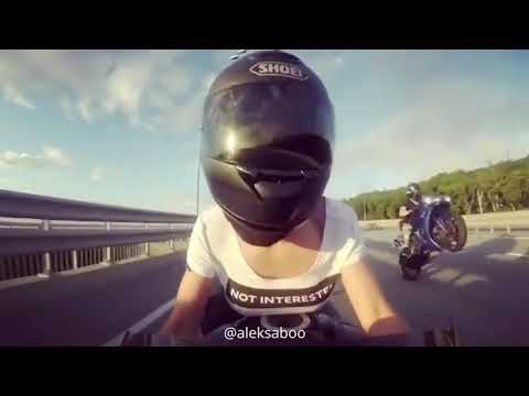 Ciclistas y chicas