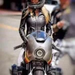 Chica motera del viernes 20 octubre