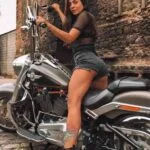 Chica motera del viernes 24 noviembre