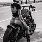 Chica motera del lunes 11 diciembre