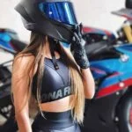 Chica motera del 20 diciembre