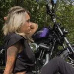 Chica motera del domingo 07 enero