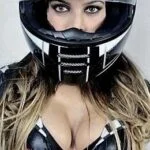 Chica motera del 20 enero