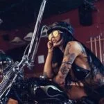 Chica motera del viernes 02 febrero