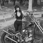 Chica motera del 14 febrero