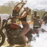 Chica motera del jueves 15 febrero