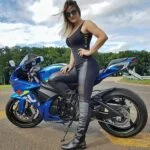 Chica motera del jueves 27 junio
