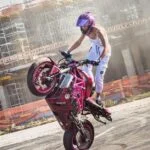 Chica motera del lunes 29 julio
