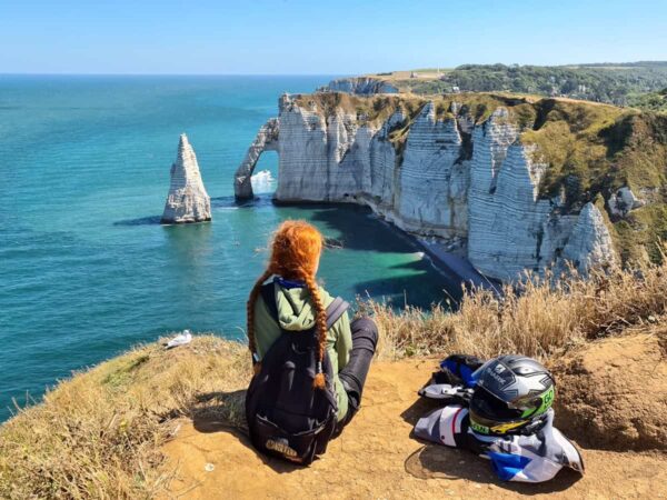 Una giovane donna, una malattia, una moto. E la voglia di trasformare la paura in libertà