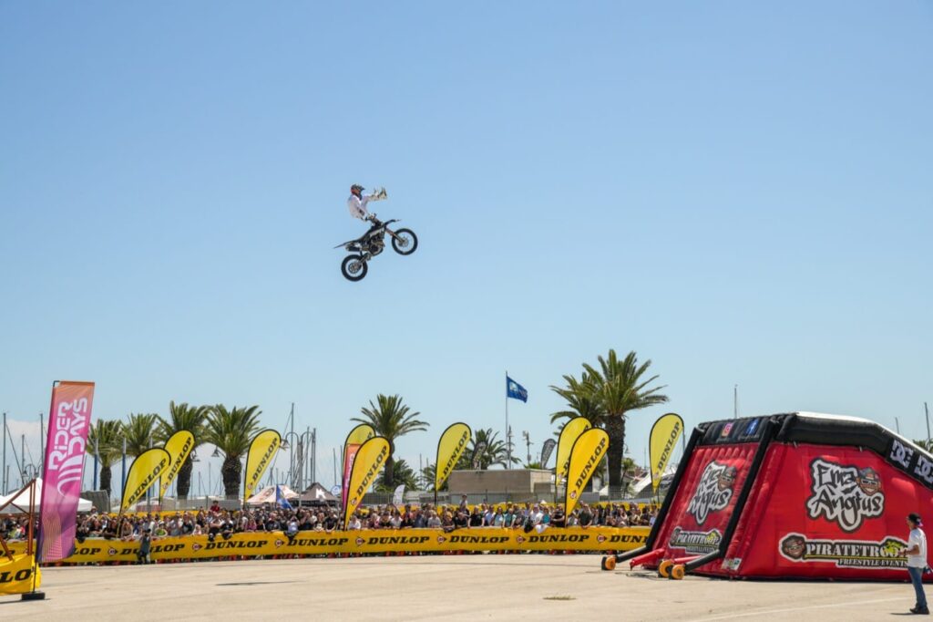 En Pescara entre motocicletas, naturaleza y excelentes invitados