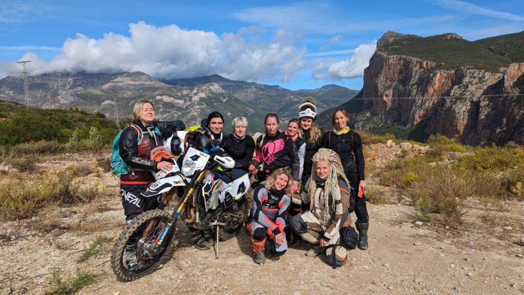 Tour de motocicletas para mujeres en Marruecos // Women ADV Riders
