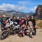 Tour de motocicletas para mujeres en Marruecos con impacto social