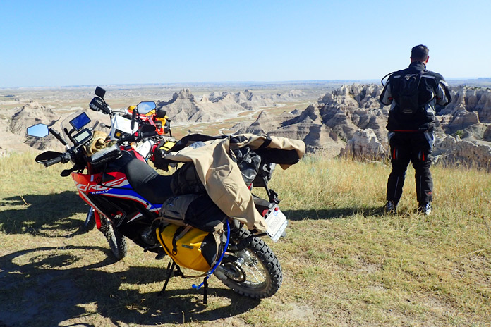 Ride de motocicleta de Dakota del Sur: Explorando las tierras Badlands y Black Hills