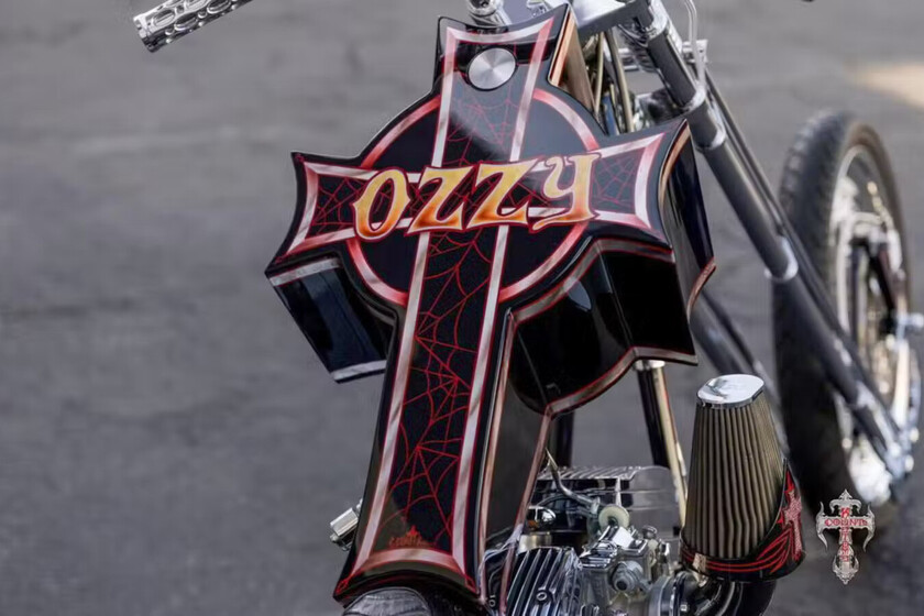 Ha muerto Ozzy Osbourne. La leyenda del rock era un friki de las motos, y las amaba tanto que la suya era una obra de arte, literalmente