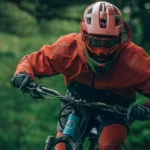 Equipo de protección esencial para bicicletas eléctricas y motocicletas