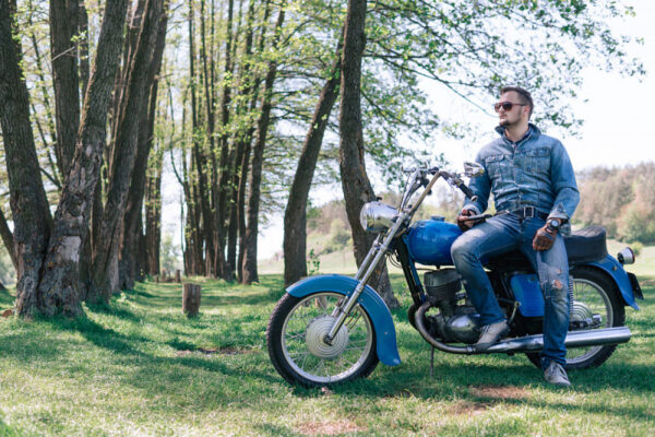 5 pantalones de motocicleta de verano para tu próxima aventura en la silla de montar