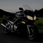 Motociclismo nocturno: consejos y rutas para disfrutar de la noche