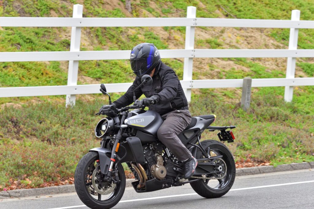 Revisión de MD Ride «Motorcycledaily.com - Noticias de motocicletas, editoriales, reseñas de productos y reseñas de bicicletas