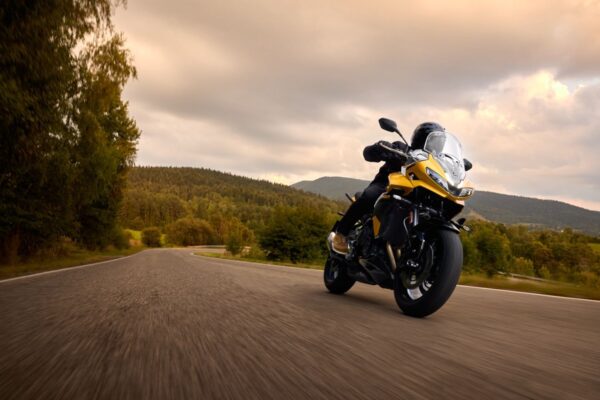 TRIUMPH PRESENTA 33 MOTOCICLETAS PARA 2026