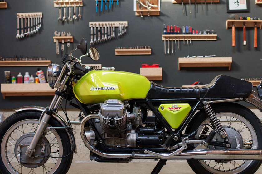Hace 55 años un ingeniero fabricó en su sótano una moto revolucionaria y le puso nombre de perro. Acabó salvando a una marca mítica italiana