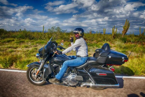 Del desierto a atmósferas coloniales – América en Moto