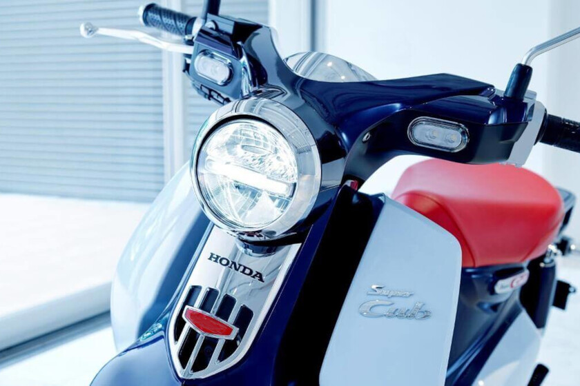 Adiós al tipo de moto más antigua del mundo. Honda acaba de enterrar uno de sus modelos más míticos por culpa de la ley japonesa