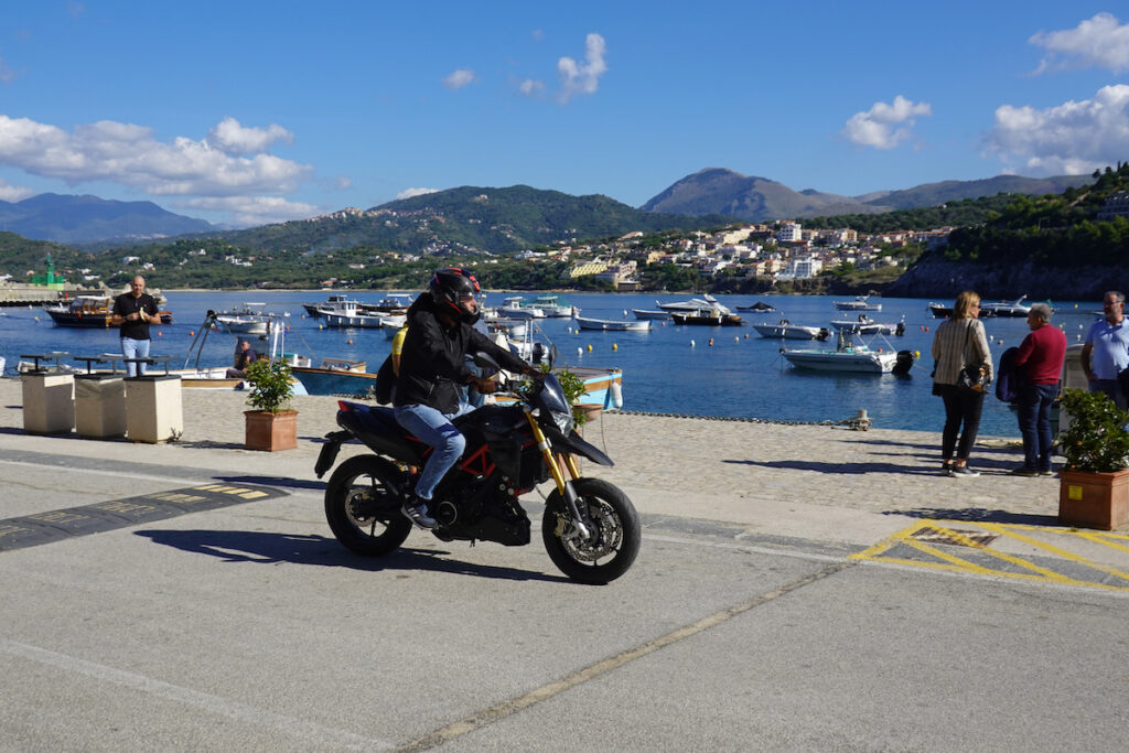 Descubre el Cilento: un paraíso motero en Italia 1 desde Cilento en moto con amor