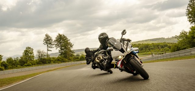 Nuevo neumático ContiSportAttack 5: rendimiento en carretera y circuito 1 del circuito a la carretera • MOTOVIAJEROS / Revista de viajes y rutas en moto