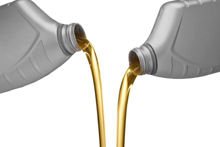 Cómo elegir el mejor aceite para tu moto: claves y consejos 1 Elegir el mejor aceite para tu moto puede parecer un jeroglífico, pero sigue estos trucos si no quieres perderte