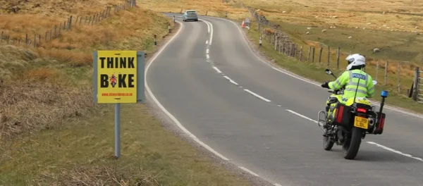 Consejos de seguridad vial para motocicletas que podrían salvarle la vida hoy