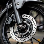 Fading en frenos de moto: qué es y cómo evitarlo