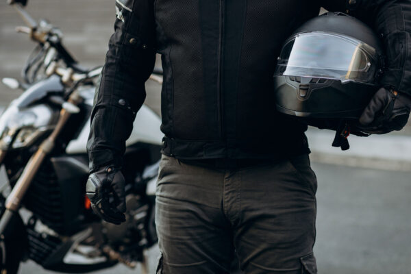 Airbags para motocicletas: tecnología de seguridad para moteras 4 Airbags para motocicletas: guía de elección y diferencias