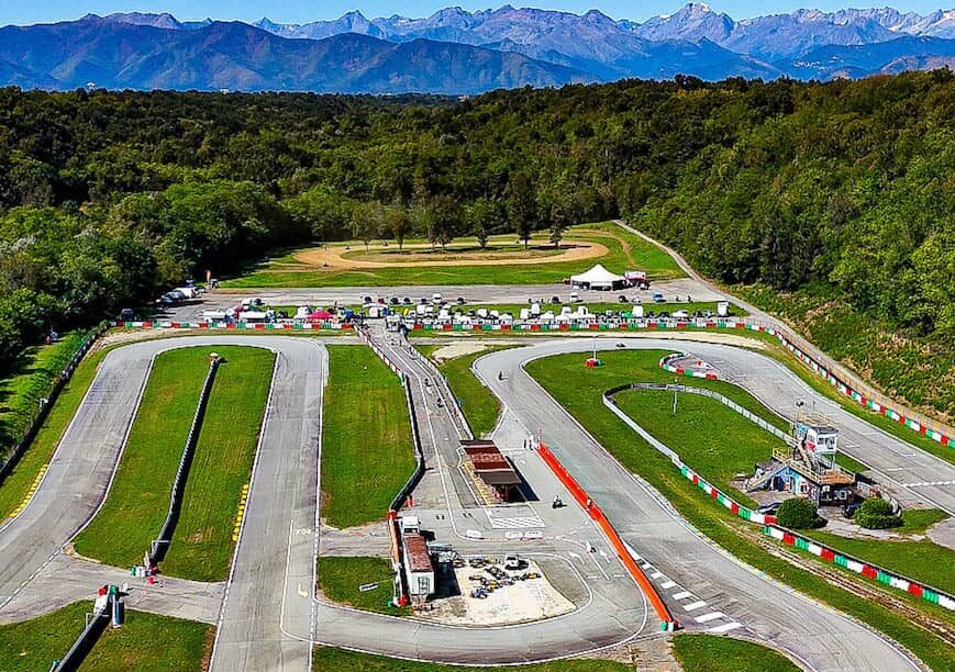 Curso de conducción de motos en Turín: Mejora tu técnica 1 CURSOS DE MOTOCICLETA TURÍN