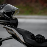 Errores comunes al elegir casco de moto: Guía para moteras