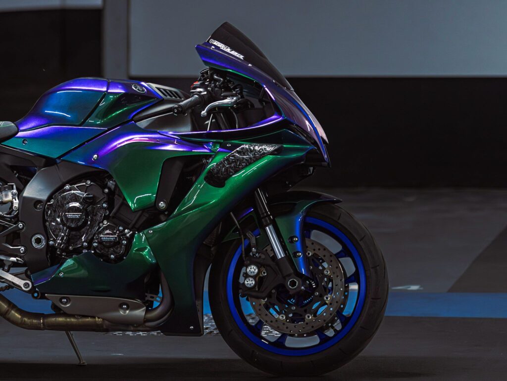 Pinturas especiales para personalizar tu moto: ¿cuáles elegir? 1 ¿Qué pintura de moto con efectos especiales puedo utilizar?