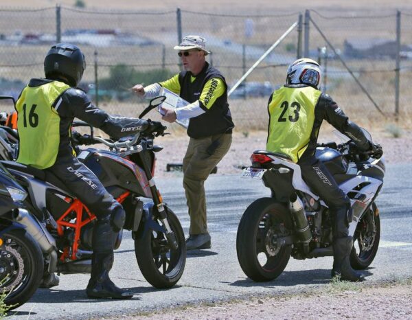 La importancia del entrenamiento intermedio para motociclistas 2 Educación para motociclistas: por qué el entrenamiento intermedio es la clave para reducir los accidentes
