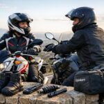 Mejores motos para pilotos de estatura baja y soluciones prácticas
