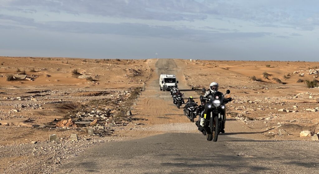 Descubre Túnez en moto: tu aventura africana 1 Túnez en moto: tu primer viaje a África sobre dos ruedas