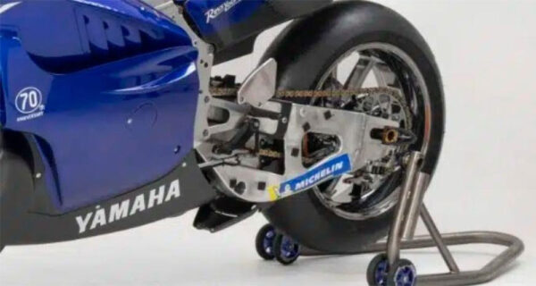 Yamaha presenta un innovador basculante de geometría variable para motos 3 Yamaha presenta basculante de geometría variable para motos