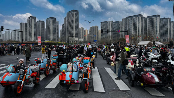Festival de Motocicletas Jinyun: Un Evento Único en China 4 El gran rally de motos en China que pocos occidentales conocen