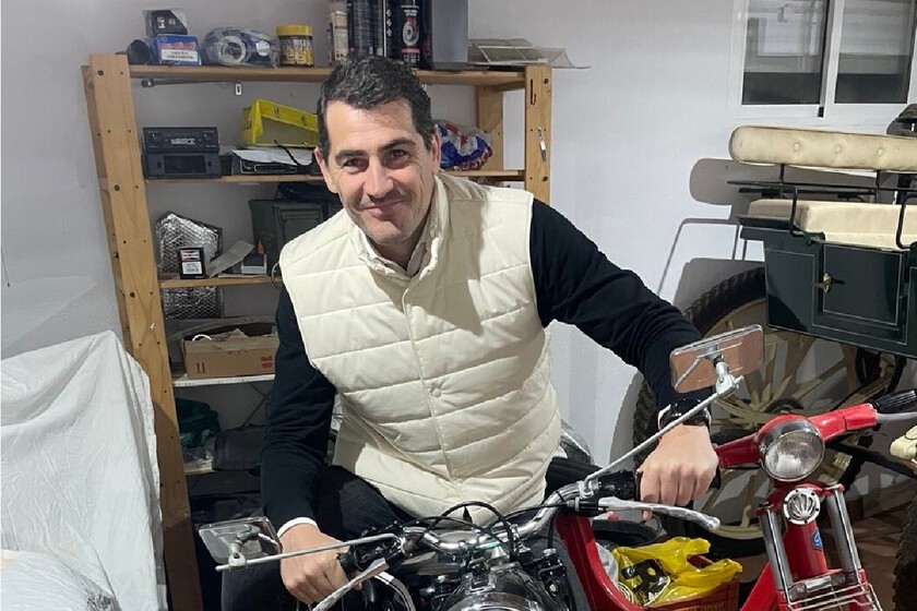 Iker Casillas y su pasión por las motos clásicas: BMW R27 y Vespino 1 El garaje de motos de Iker Casillas no es el más amplio, pero incluye un Vespino muy especial y una clásica recién adquirida