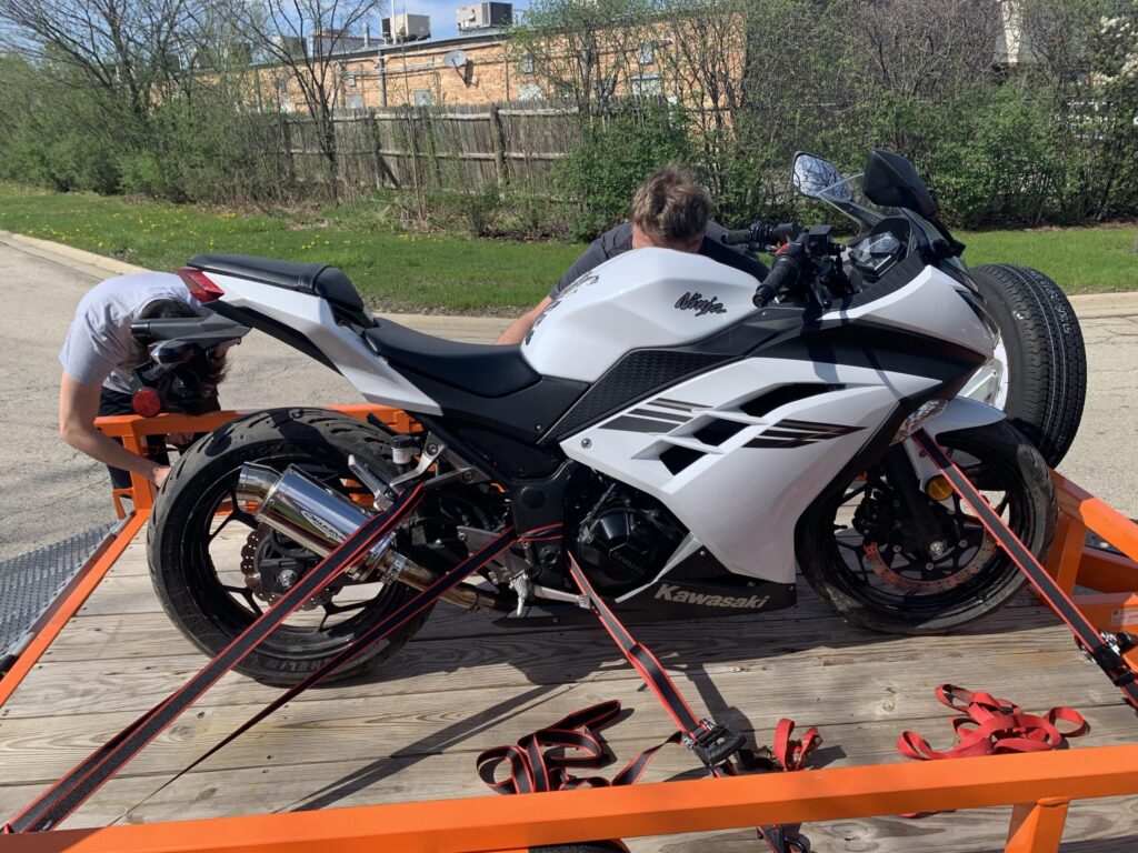 ¿Deberían los principiantes comprar motocicletas de salvamento? 1 ¿Deberían los principiantes comprar motocicletas de salvamento? Una guía honesta | Varios