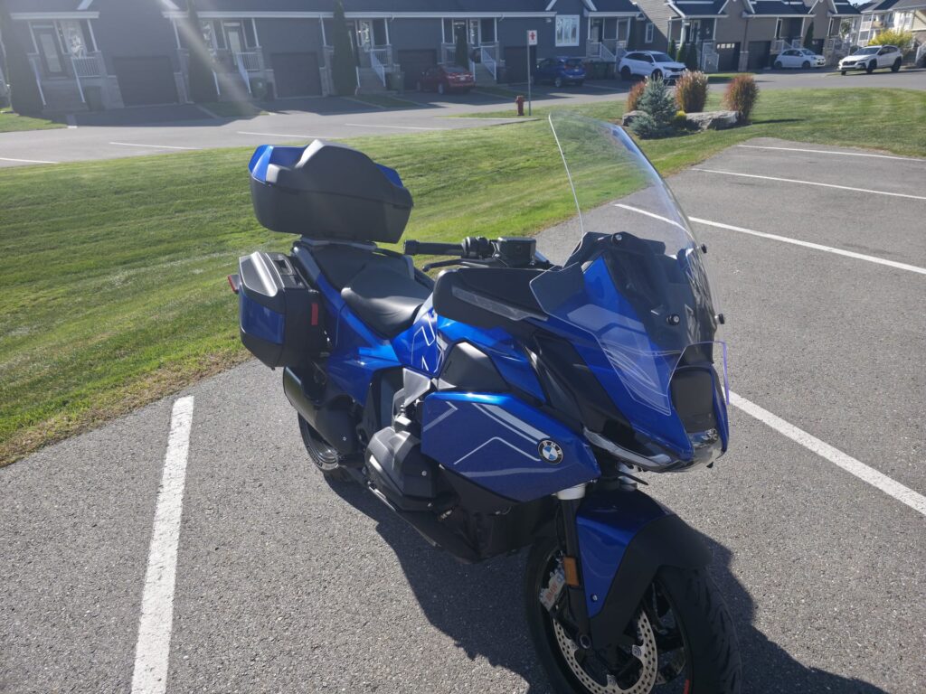 Descubre la nueva BMW R1300 RT: Innovación en mototurismo 1 Europa en motocicleta: prueba en carretera de la BMW R1300 RT