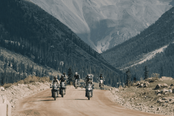 Aventura en moto por Kirguistán: ¡Descubre paisajes impresionantes! 2 KIRGHIZYSTAN IN MOTO | DESARTICA