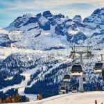 Descubre Virgen de Campiglio en moto: un paraíso alpino