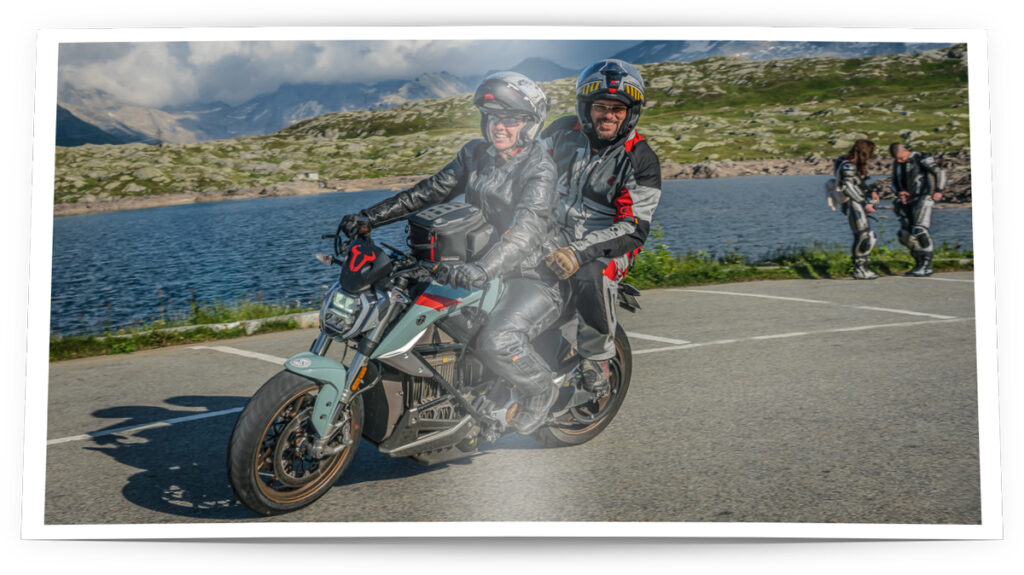 DuoRide: Innovadora iniciativa de compartir motos en Tirol del Sur 1 ¡Novedad en Tirol del Sur! Compartir motos en el verano de 2026