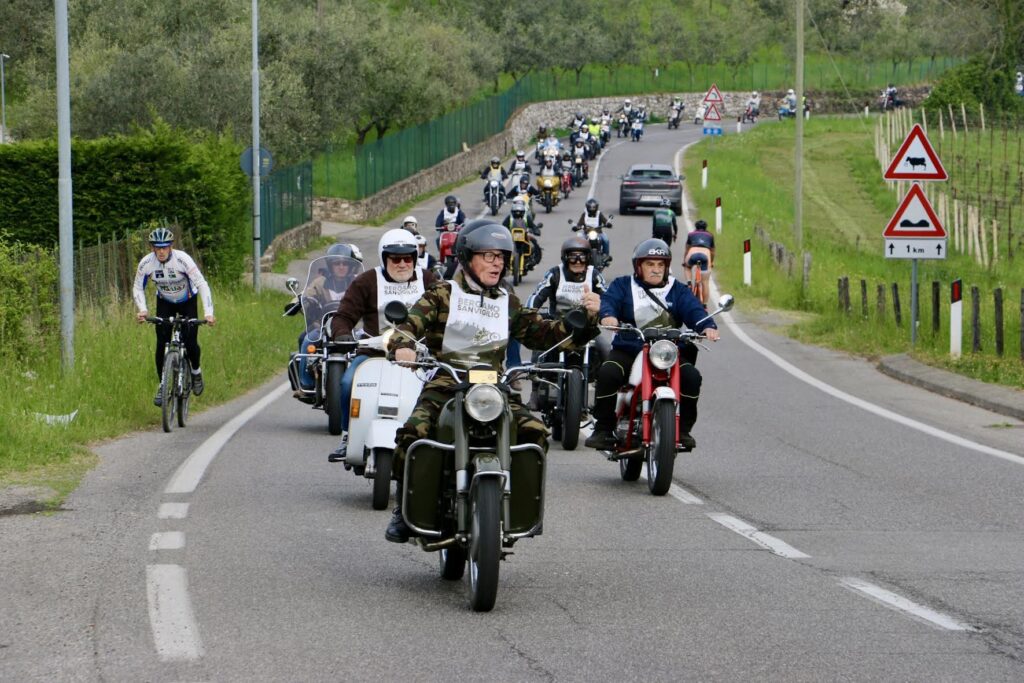 Éxito en la Bérgamo-San Vigilio: 280 motos en una fiesta inclusiva 1 Bérgamo-San Vigilio: récord de asistencia a la decimoquinta edición con 280 motos