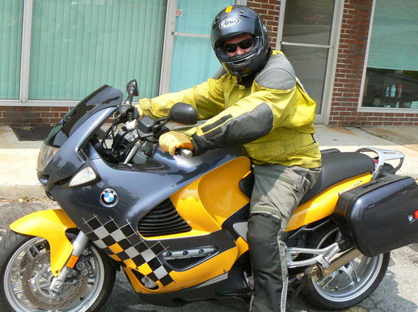 Consejos para gestionar intersecciones en motocicleta 1 Diez formas de gestionar las intersecciones en motocicleta: circular por la zona